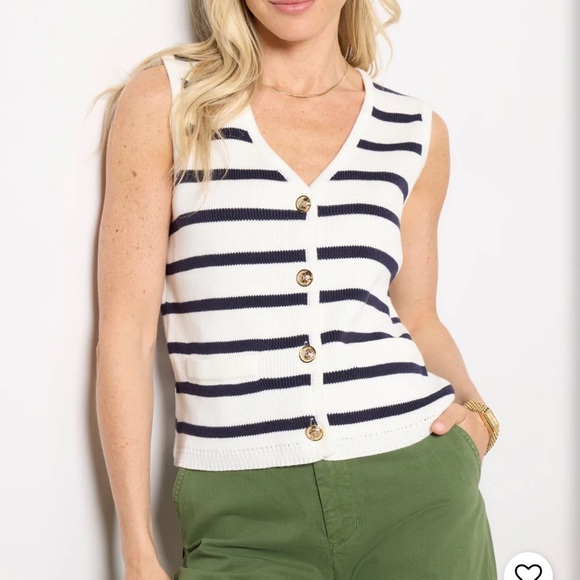 Evereve Jackets & Blazers - Evereve Capri Lady Like Vest BRAND NEW